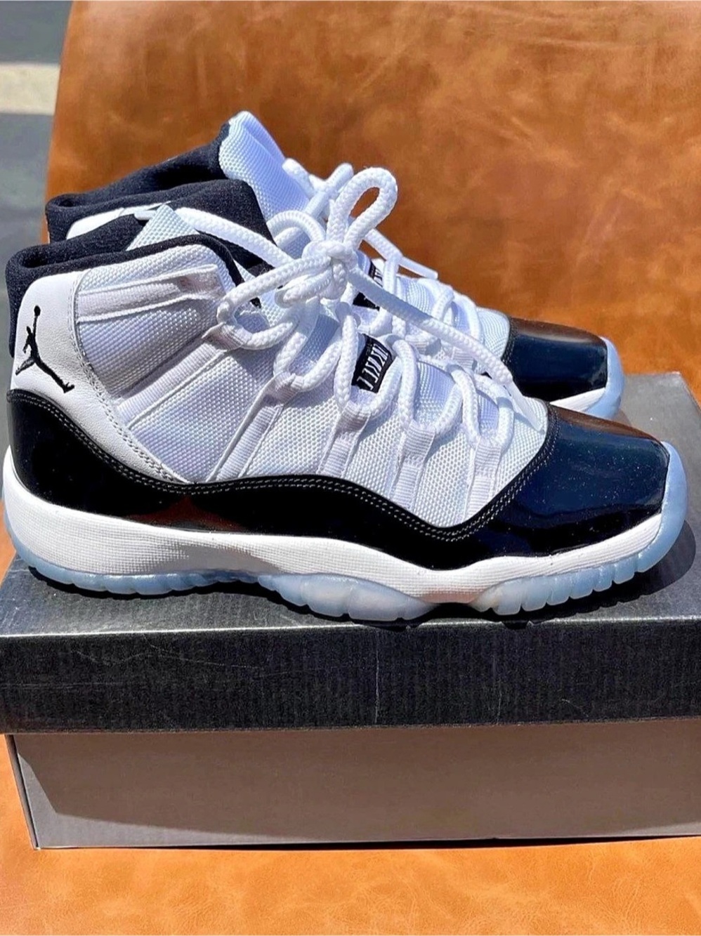 Air Jordan 11 Concord White & Black Sneakers 
US SIZE 5.5Y/WMNS 7